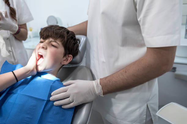 Best Broken or Cracked Tooth Emergency Dentist in Greendale, WI